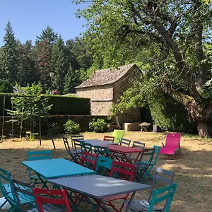 les-gtes-du-paradis.hotels-rhonealpes.com/