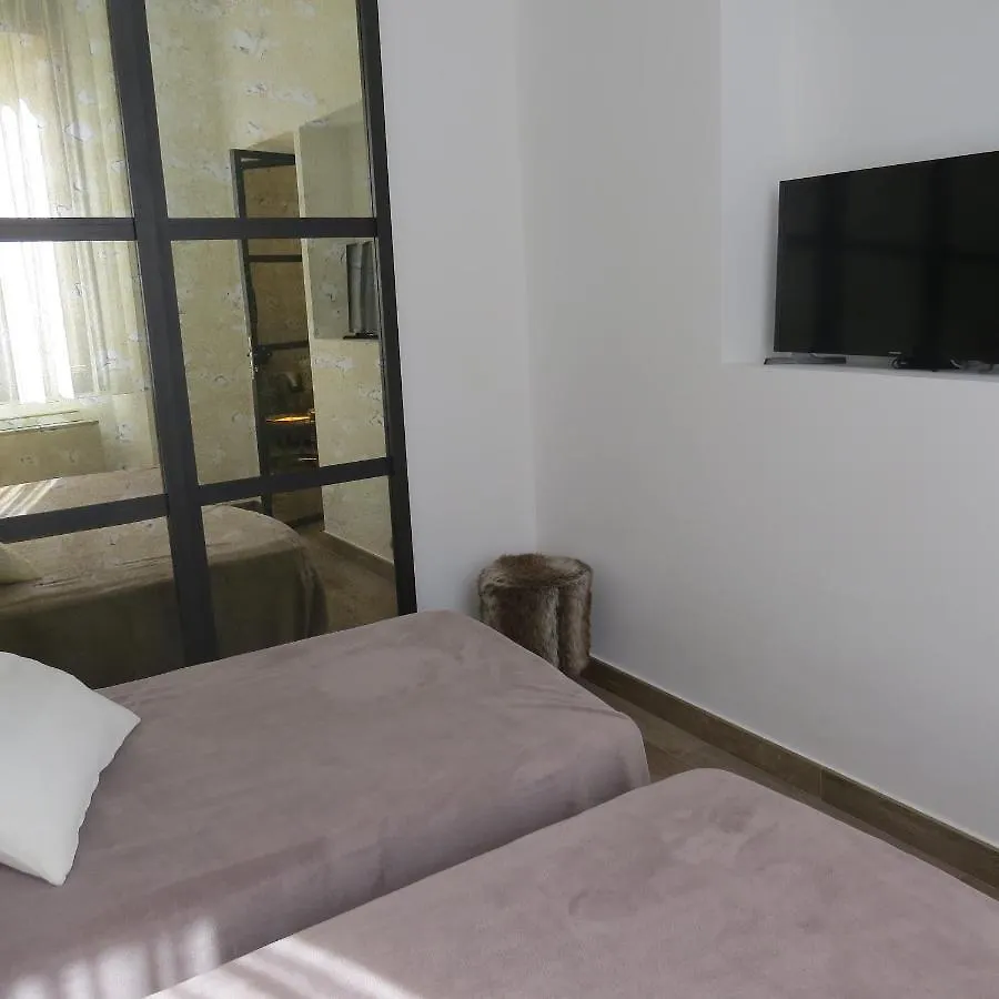 Appartement 2 Pièces Cannes Rue Hoche France