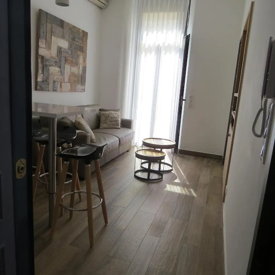 Apartment Appartement 2 Pieces Cannes Rue Hoche