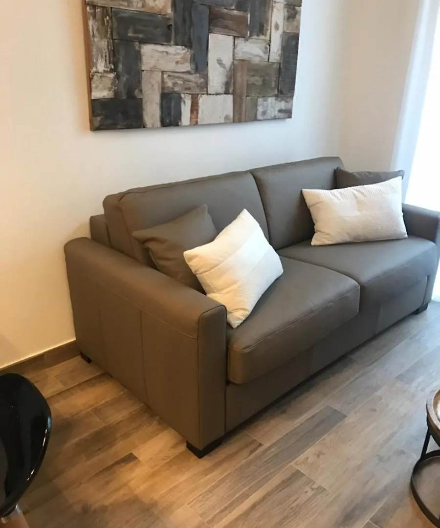 Appartement 2 Pieces Cannes Rue Hoche 0*,  France