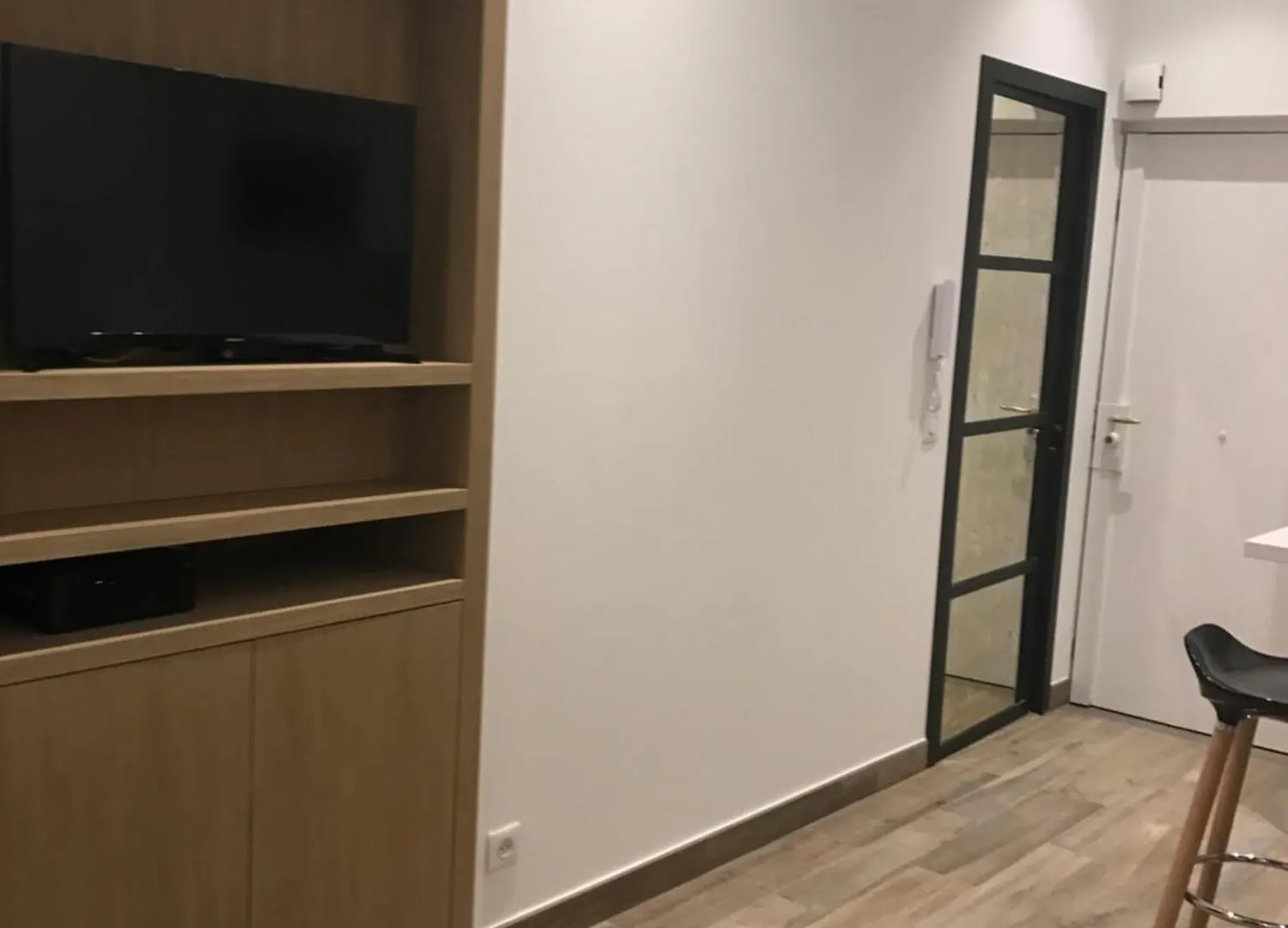 Appartement 2 Pieces Cannes Rue Hoche France